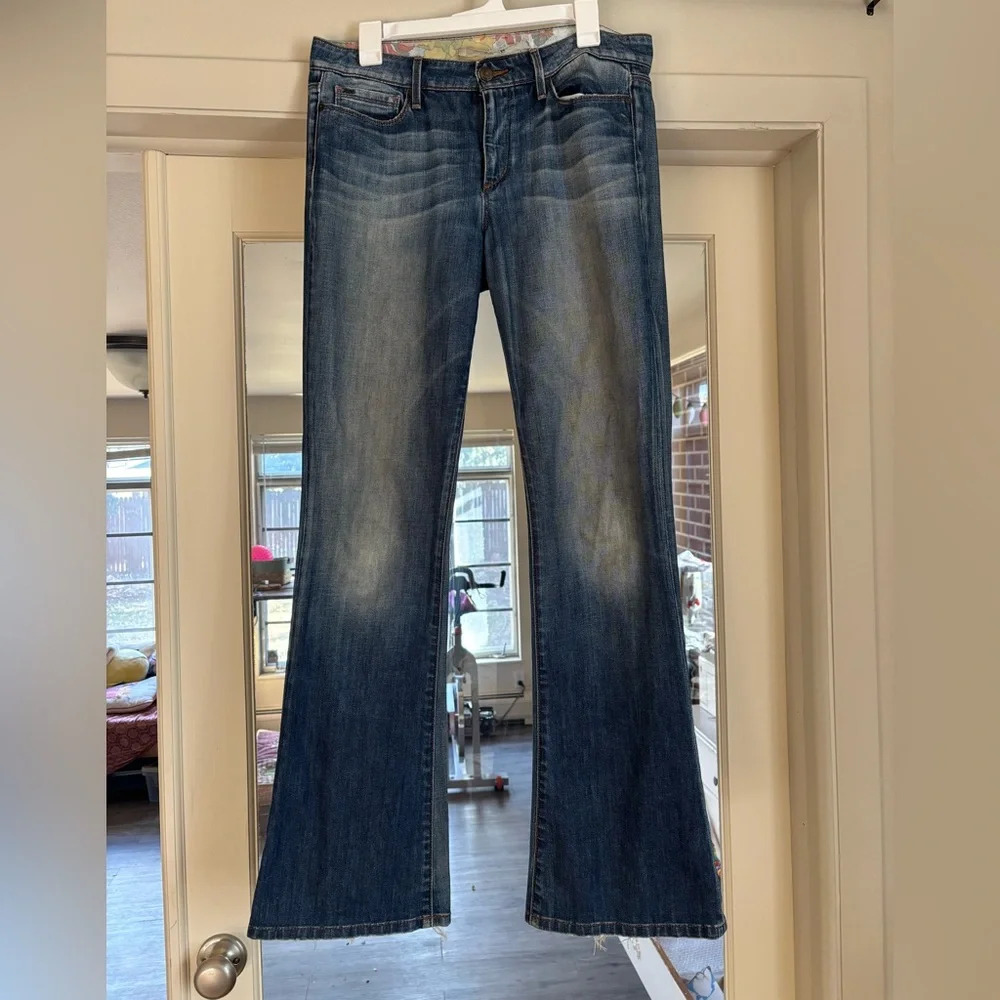 Joes Jeans flared bottoms women’s size 30